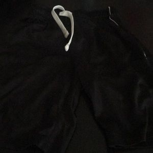 Boys shorts - (excellent condition)
